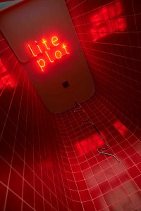 Arthur Duff, Lite Plot (guardaroba)