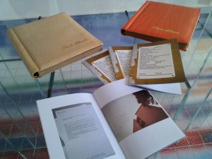 Il catalogo della mostra dei Fratelli Calgaro "Sorry, we are open", curata da Daniele Capra, a Settima Onda.